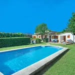 Owl Tarongers - For Couples Villa