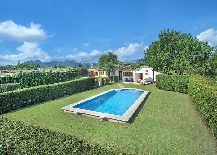 Owl Tarongers - For Couples Villa