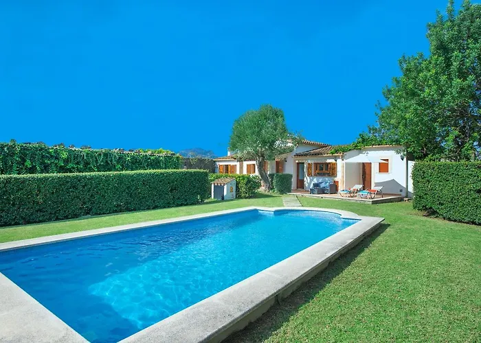 Owl Tarongers - For Couples Villa